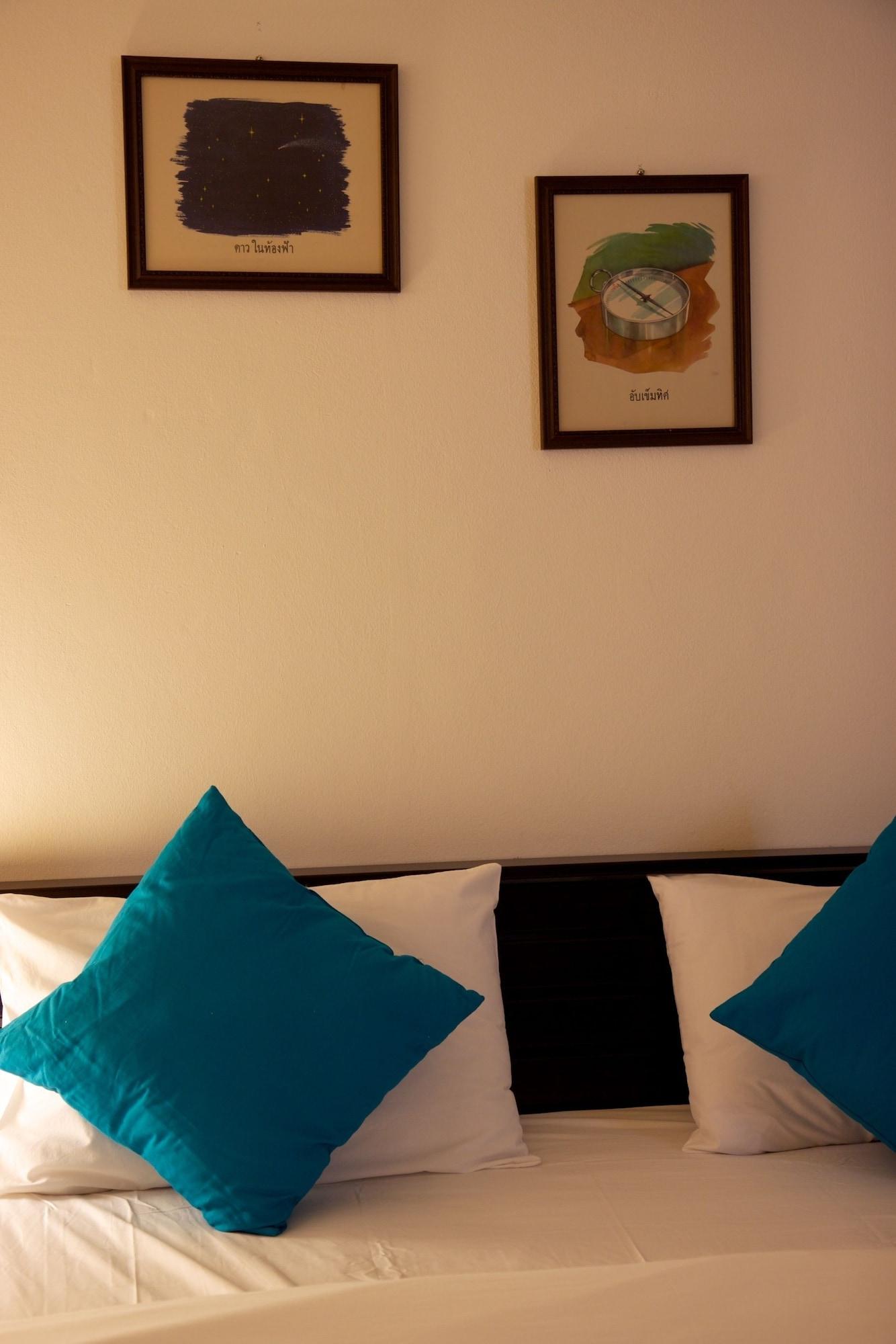 Charn Residence Bang Saen Bagian luar foto